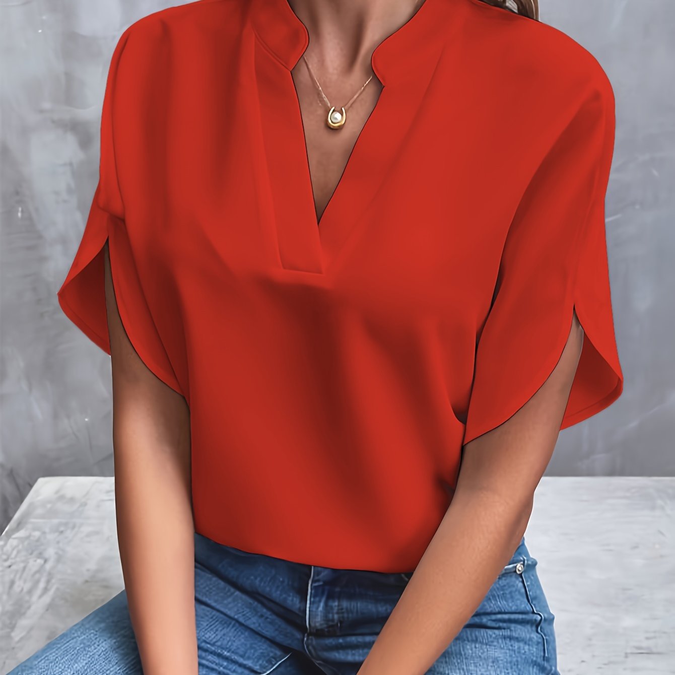Elora | Relaxed V-Neck Top