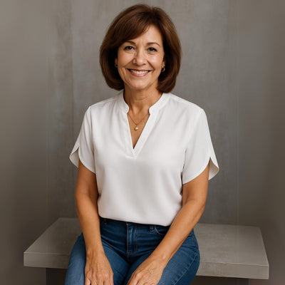 Elora | Relaxed V-Neck Top